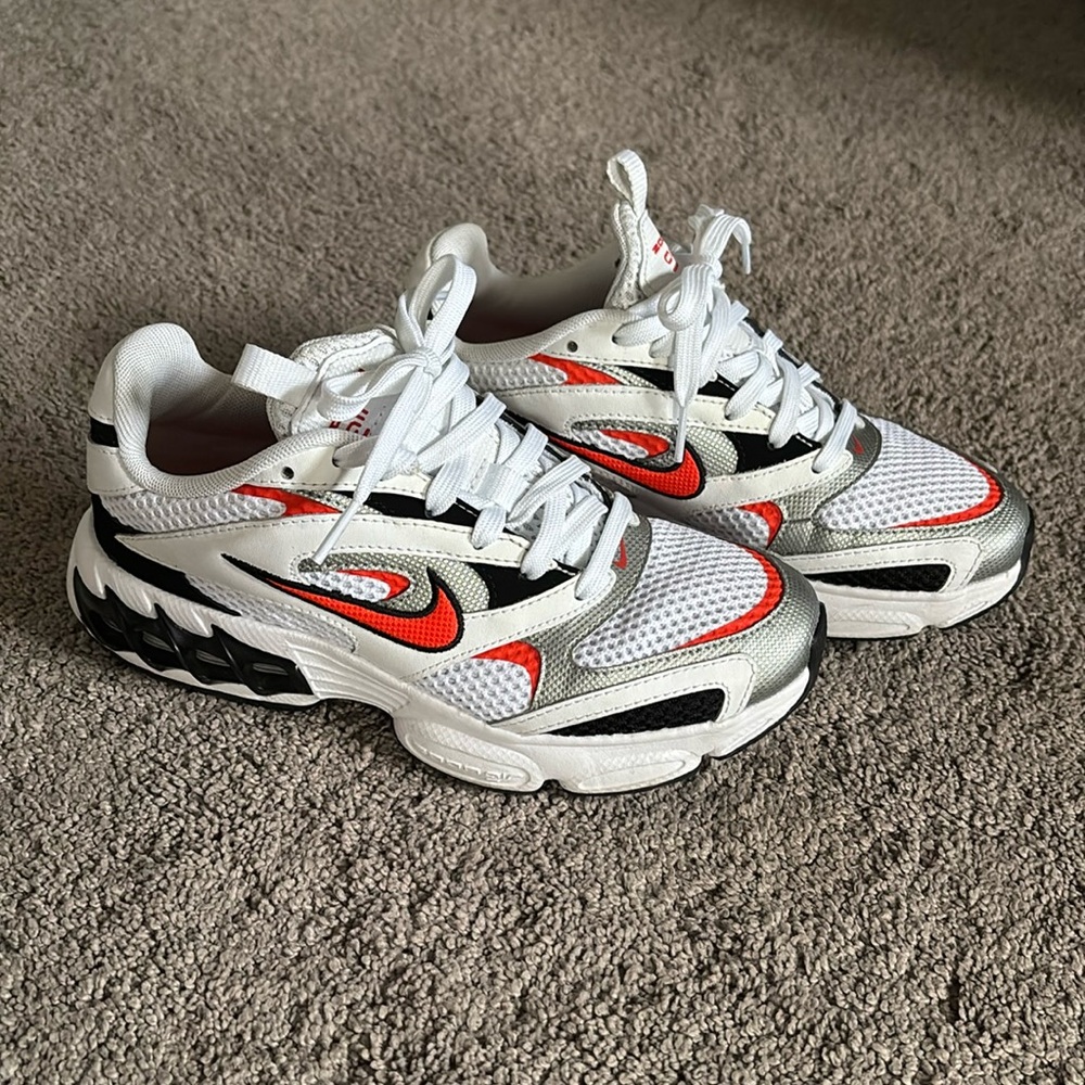 Women’s Nike shoes